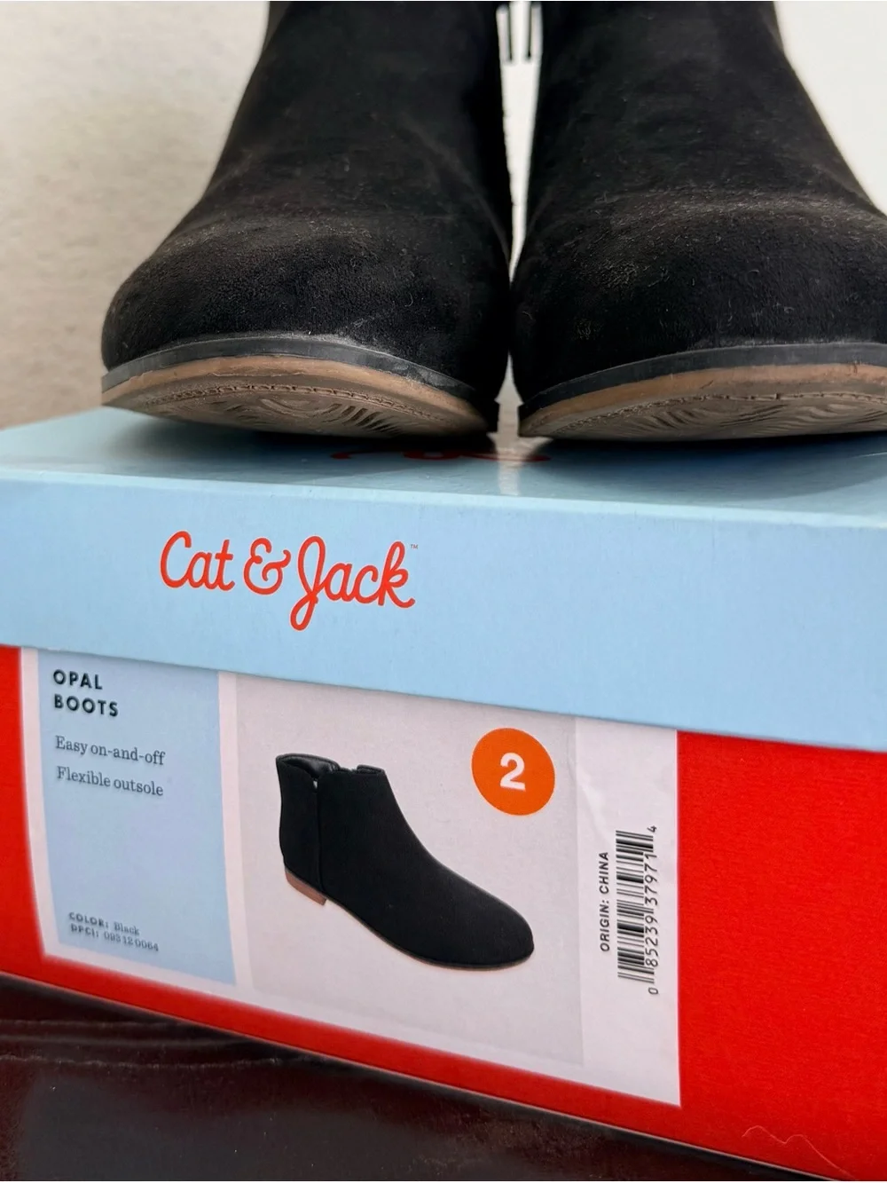 Cat & Jack Opal Girls Ankle Boots size 2
